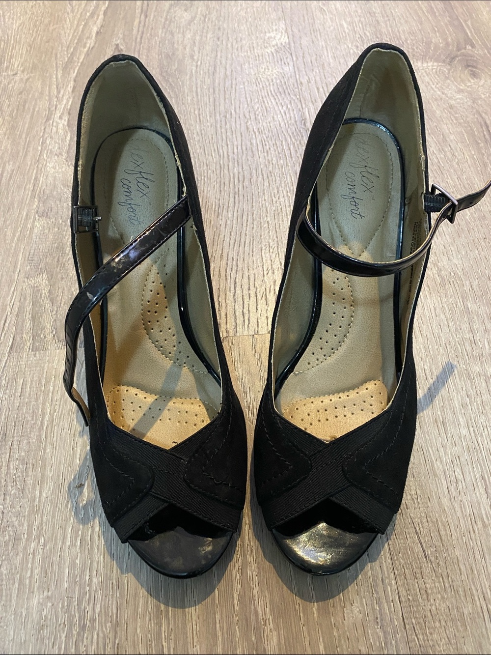 Dex Flex Comfort Black Peep Toe Heels